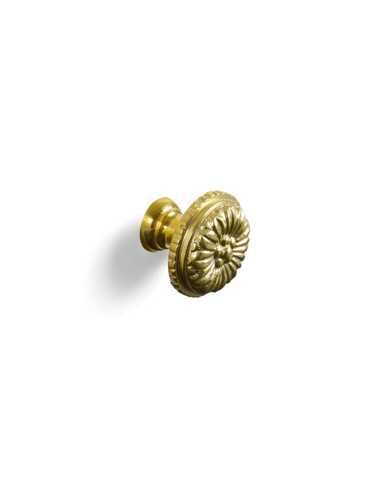 Knopp - Ornamenterad mässing