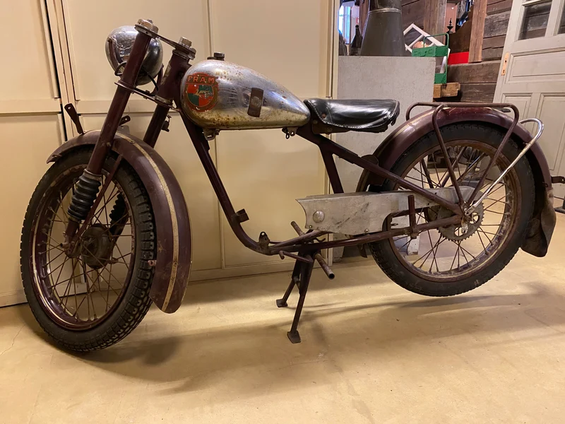 Motorcykel Fram