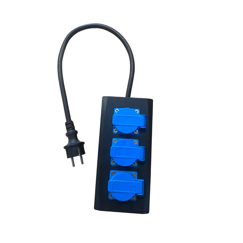 Jordat grenuttag med lock för utomhusbruk, Malmbergs, 3-vägs IP44, begagnat 50cm kabel