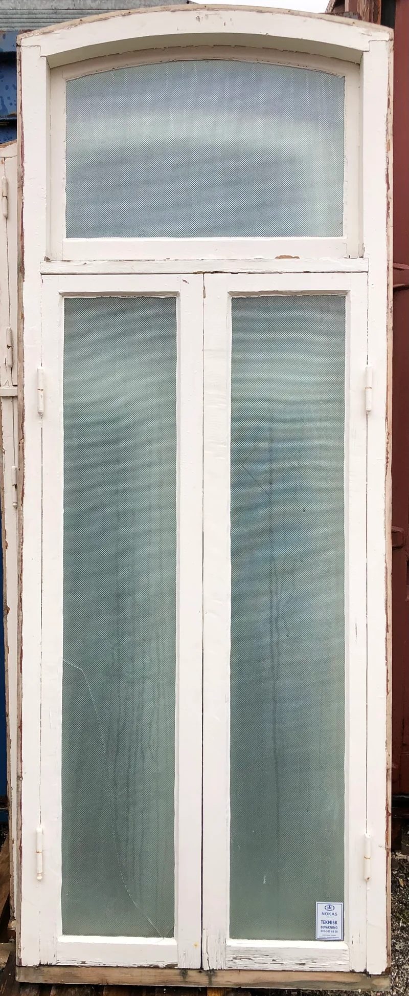 Fönster med karm 89x231