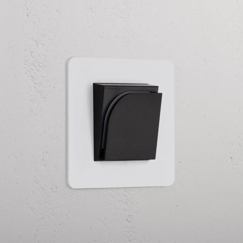Kew Single Hotel Key Card Switch - Paintable | Black