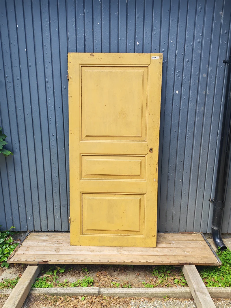 art 1000 B84,5 H181 D2,8 pris 3500kr