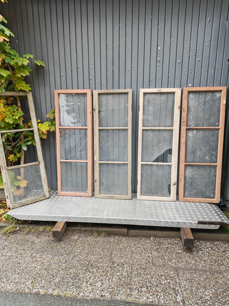 ART 26E 6ST B49 H141 D2, 5 GAMMALT GLAS 700 KR PER ST ( BEHÖVER BYTA GLAS PÅ 6ST)