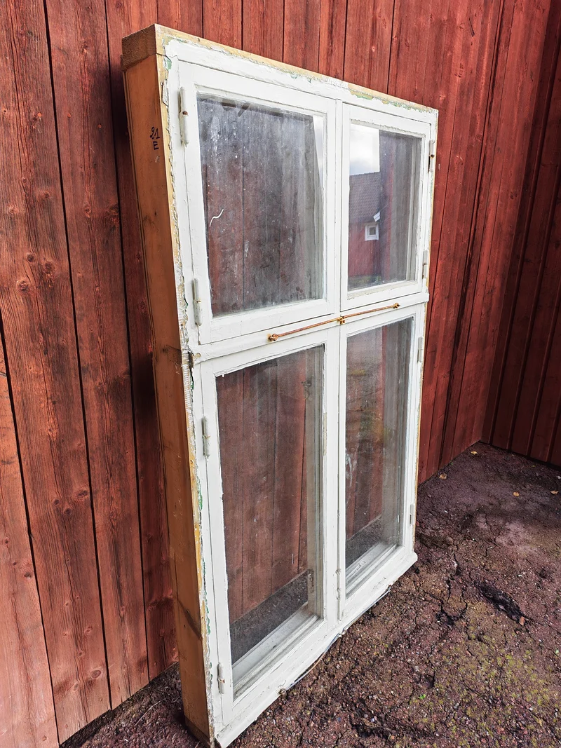 ART 21E B110 H168 FLAGFÖNSTER 5000KR BORLÄNGE
