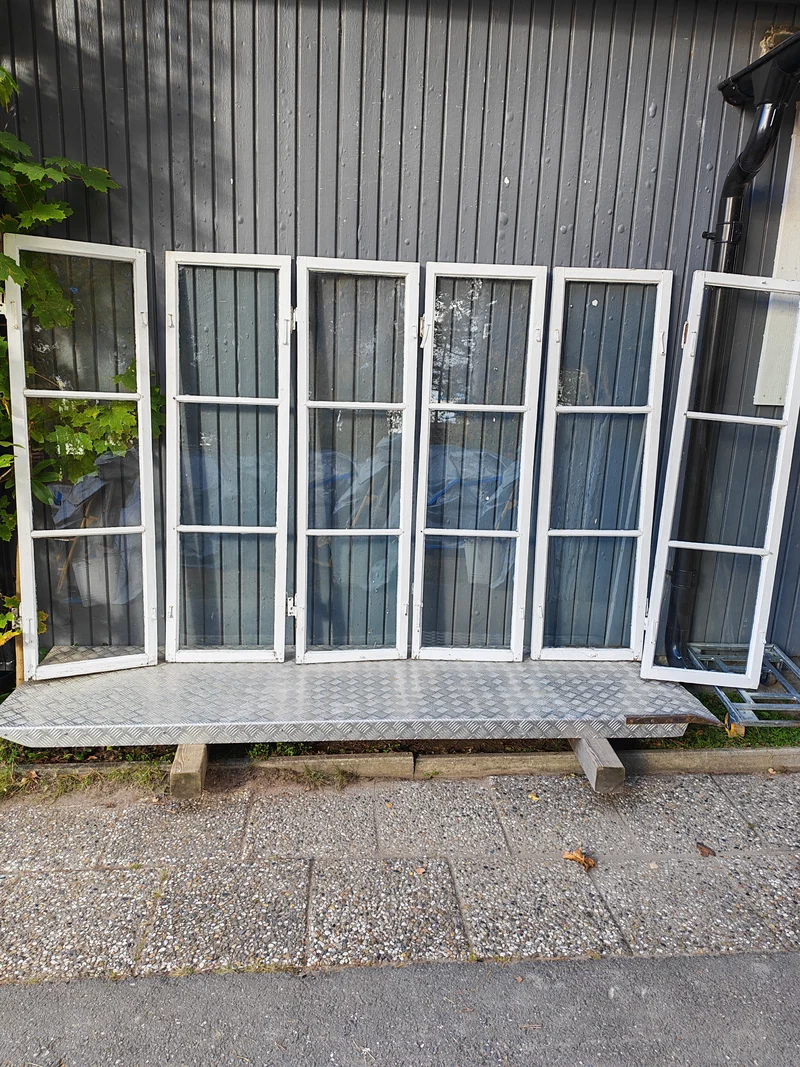 ART 24B 6ST B46 H155 D3 MUNBLÅST GLAS PRIS 1300 KR PER ST