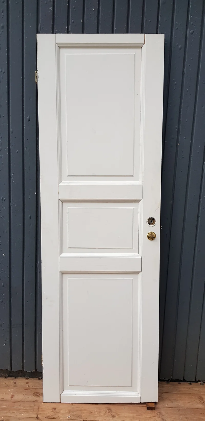 ART 778 B63 H194.5 D4 PRIS 1500 KR HÖGER