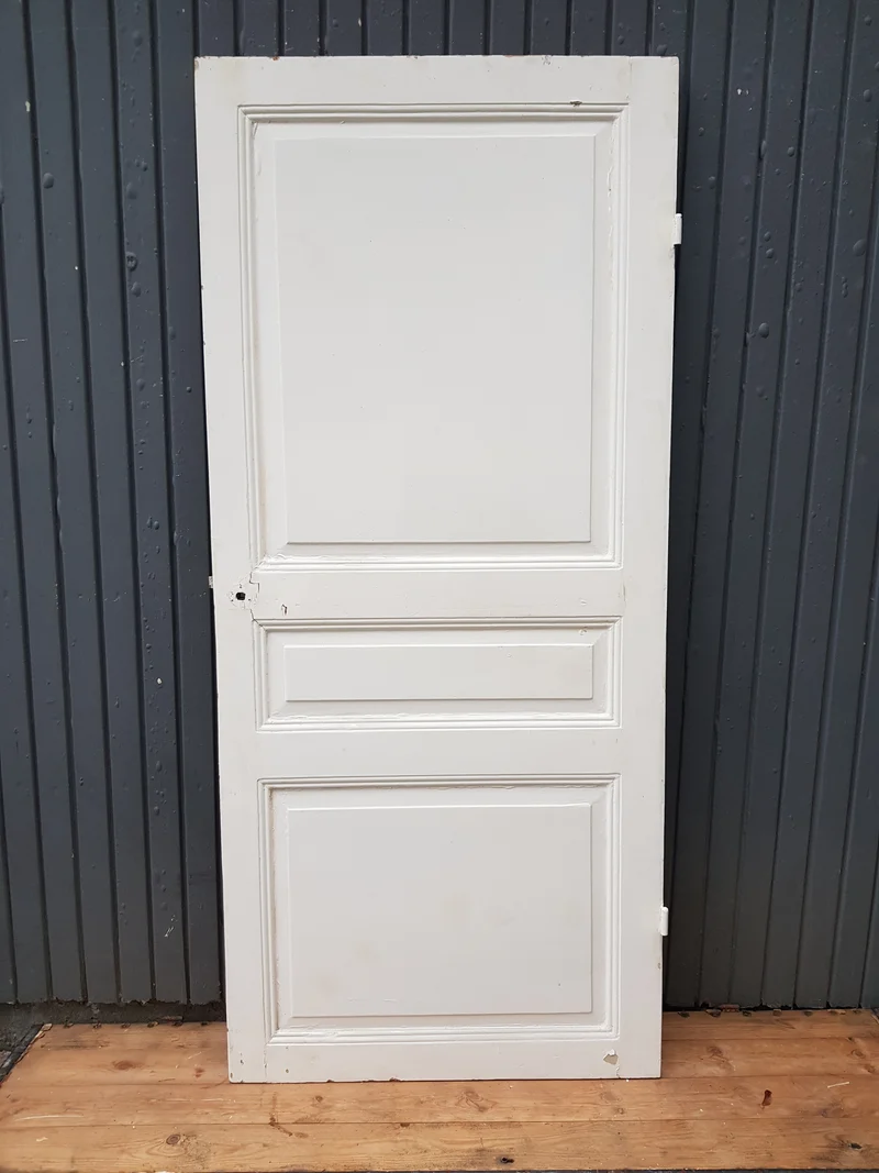 ART 780 B87 H195 D4 PRIS 2500 KR HÖGER