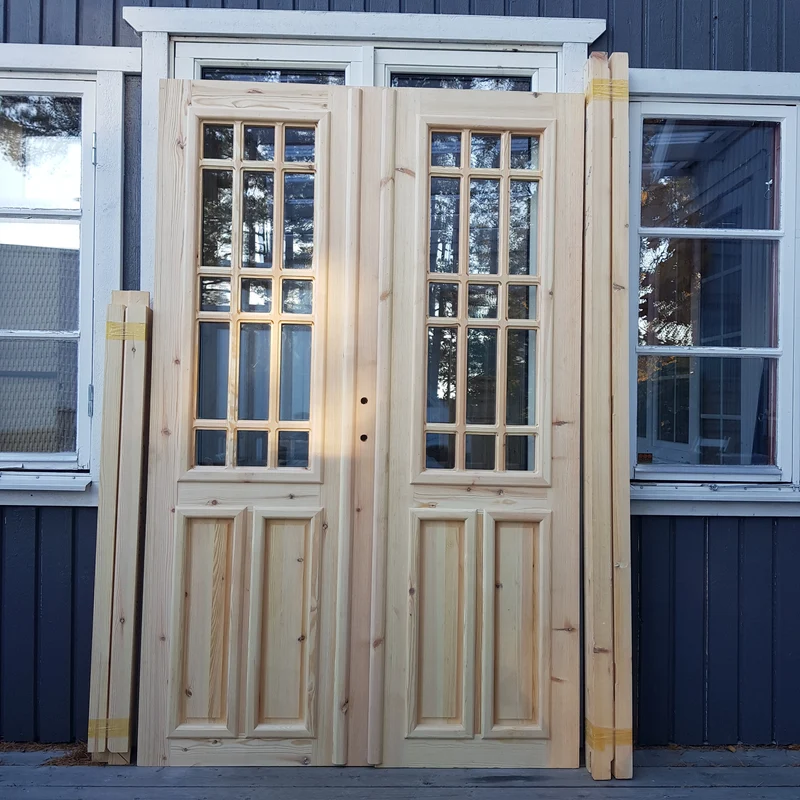 ART 741 - Nytillverkad pardörr i gammal stil
