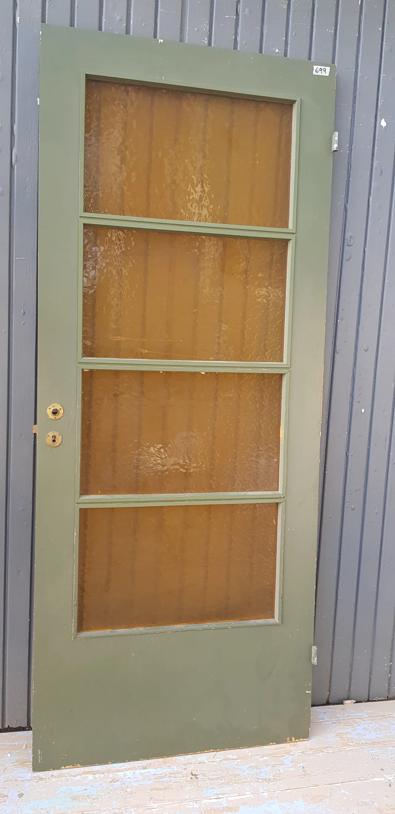 ART 699 B83 H201.5 D4 PRIS 3000 kr höger