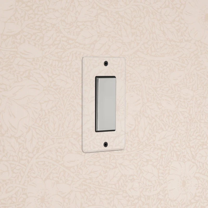Kew 1G Center Retractive Rocker Switch - Clear Polished Nickel Black
