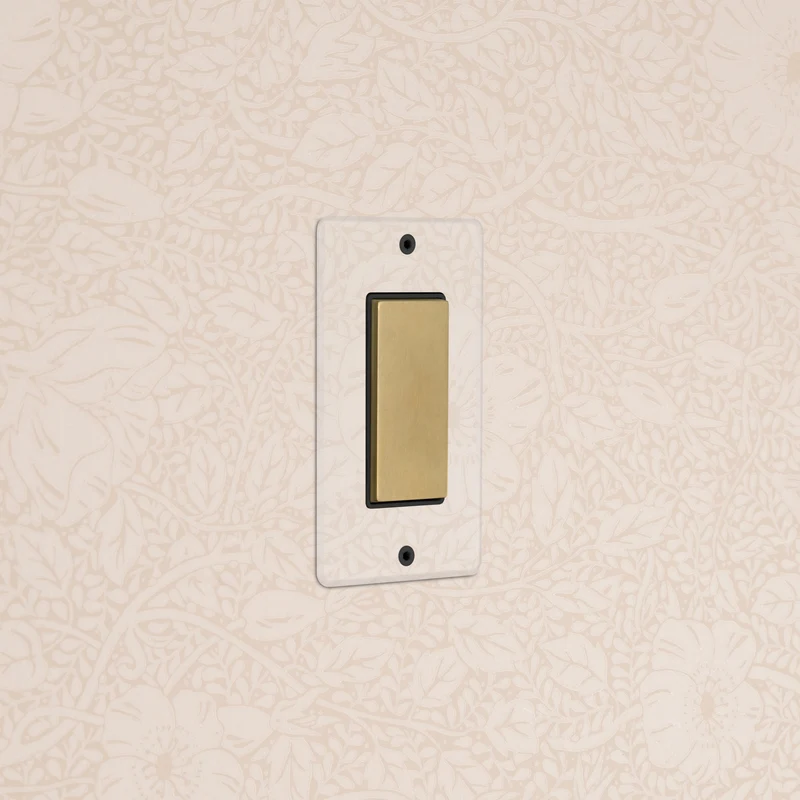 Kew 1G Center Retractive Rocker Switch - Clear Antique Brass Black