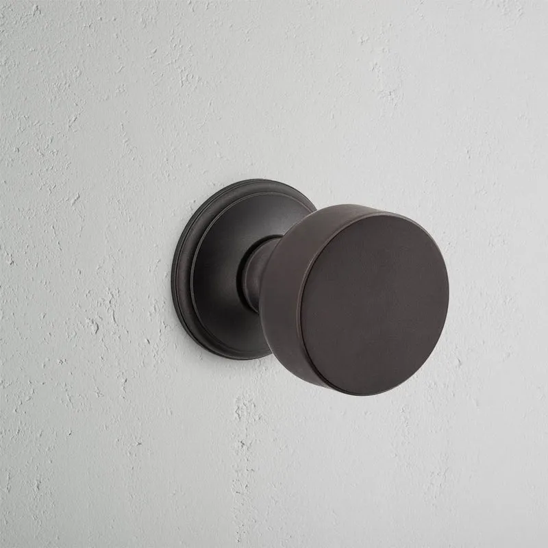 Onslow Fixed Door Knob (Scandinavian) - Bronze