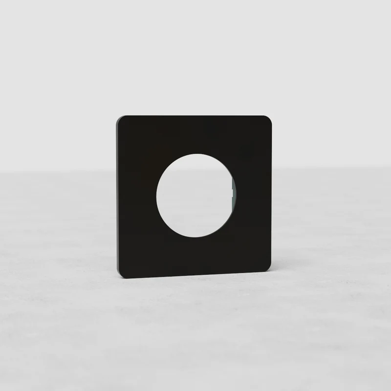 Grove Single Socket Plate - Bronze