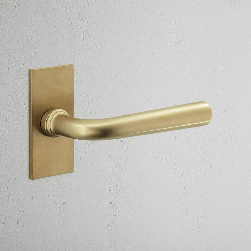 Apsley Short Plate Unsprung Door Handle - Antique Brass
