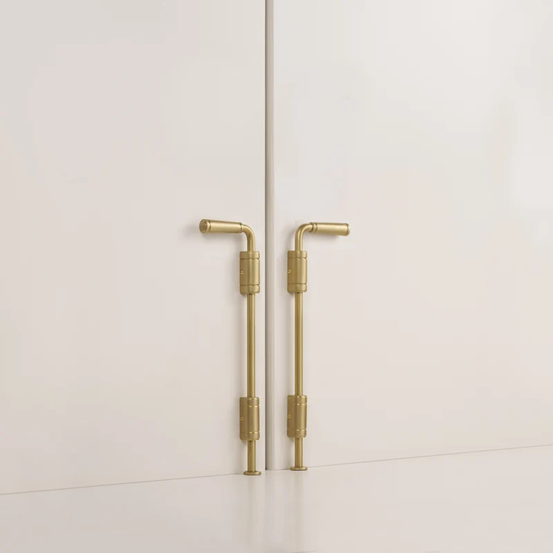 Digby Bolt Lock Pair Medium – Antique Brass