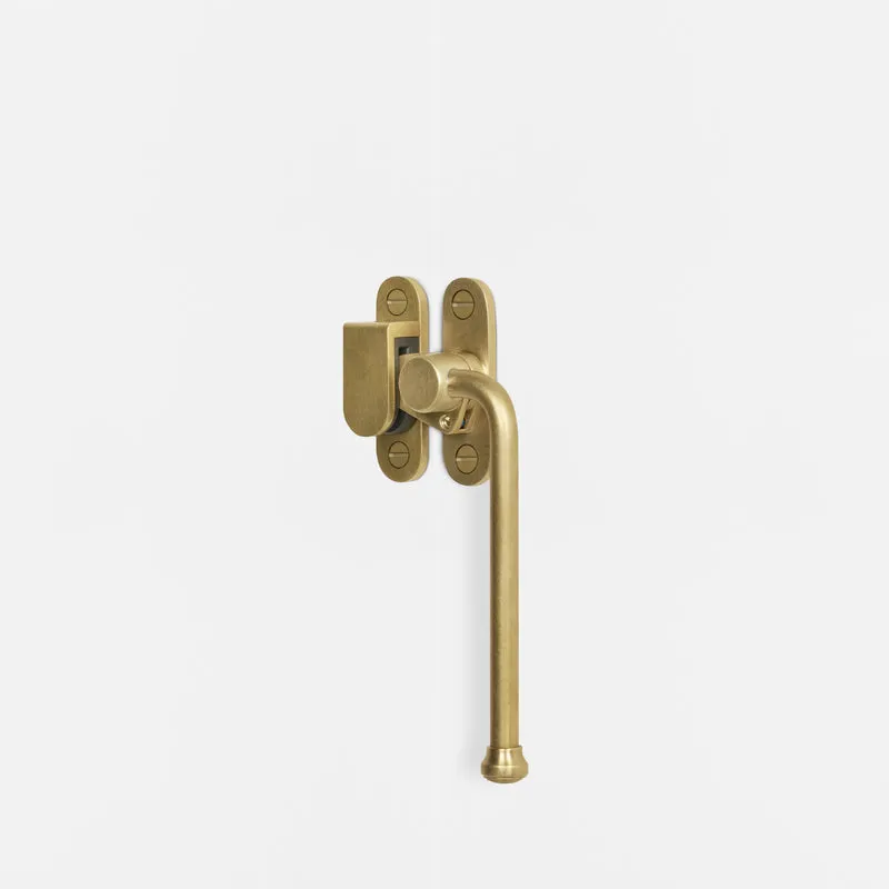 Southbank Lockable Casement Window Handle With Hook Right - Antique Brass