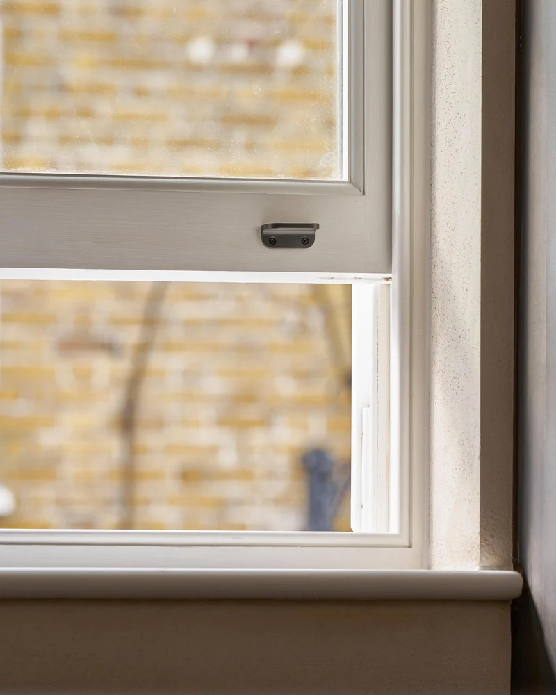 Belmont Single Sash Window Lift - Bronze