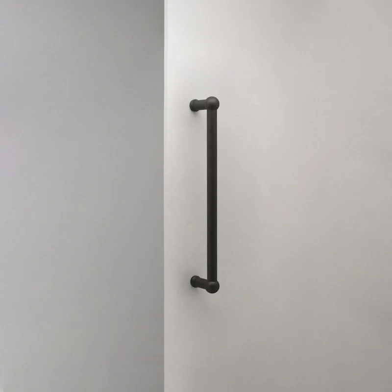 Harper Single Pull Handle 320mm - Bronze