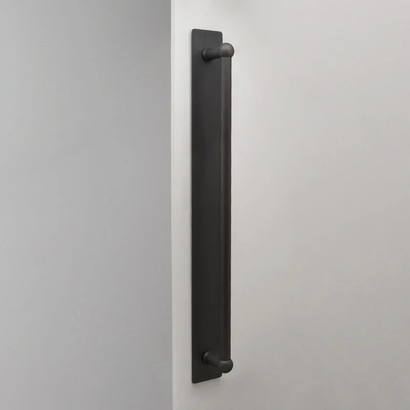 Harper Single Pull Handle with Plate 500mm - Bronze