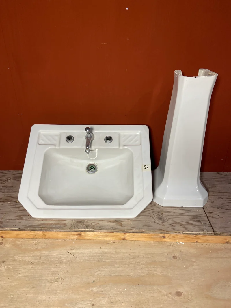 Handfat med pelare (Nr 57)