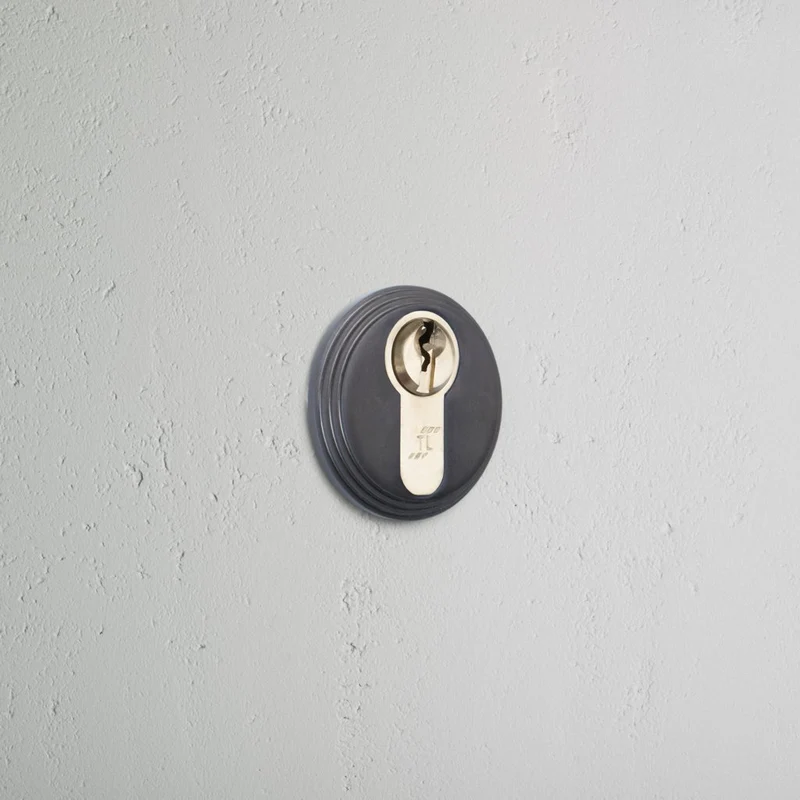 Warwick Key Escutcheon – Bronze