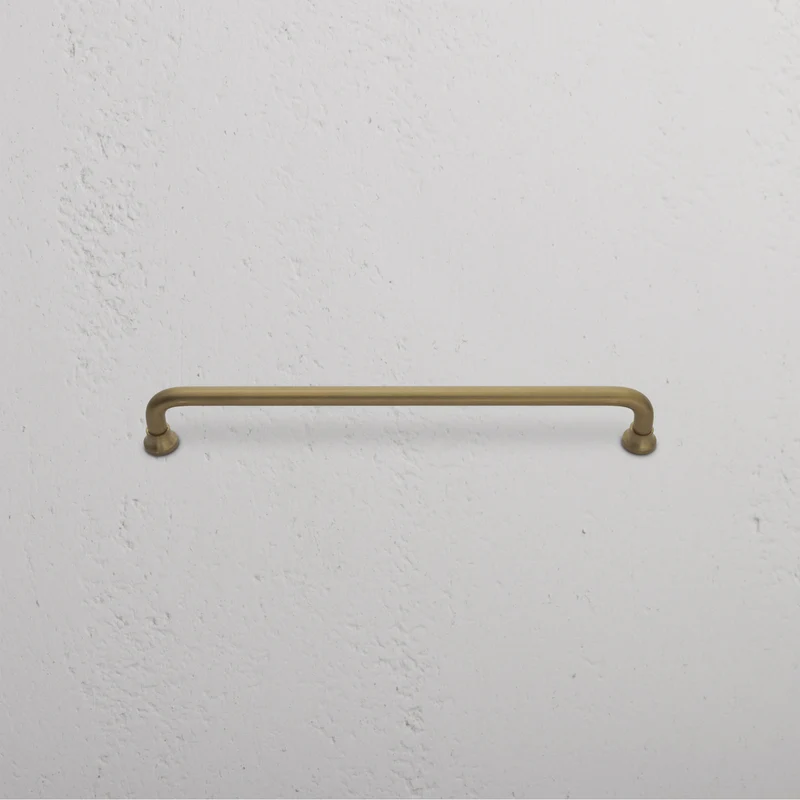 Sycamore Cabinet Handle Medium - Antique Brass