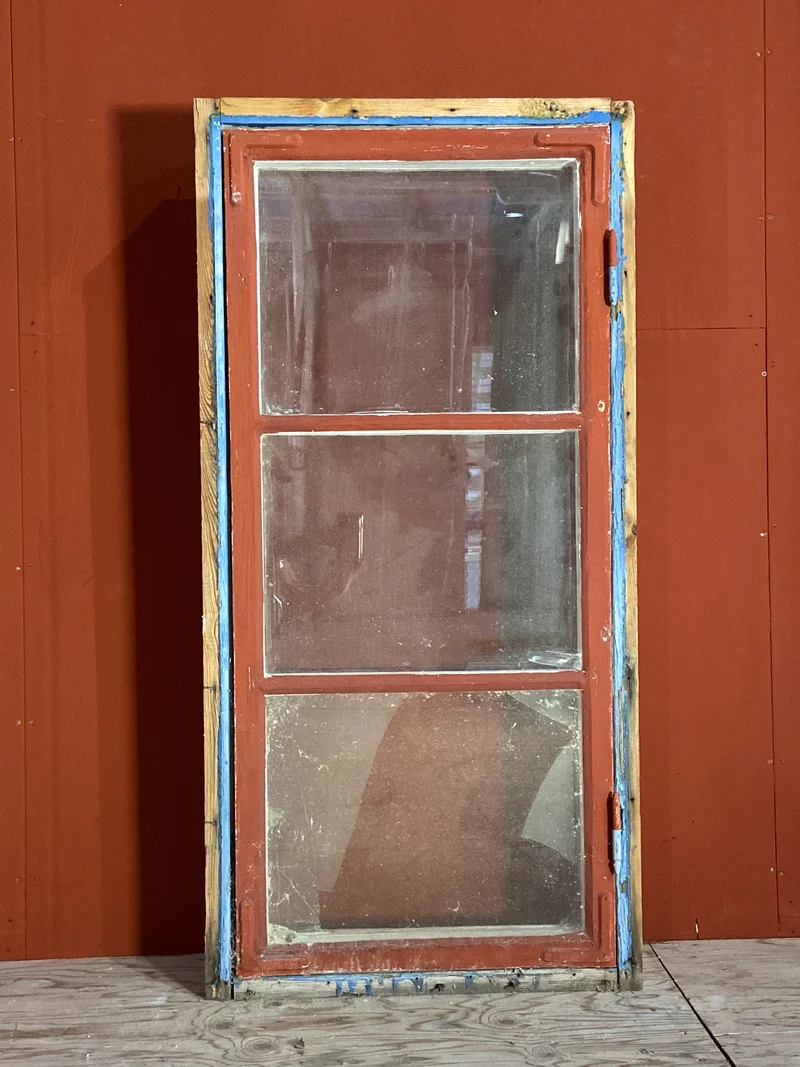Fönster med karm, 128x62 (Nr 31)