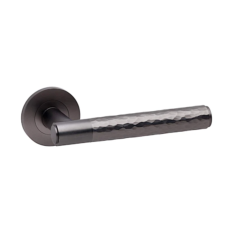 Spitfire Hammered | Dörrhandtag i Dark Bronze