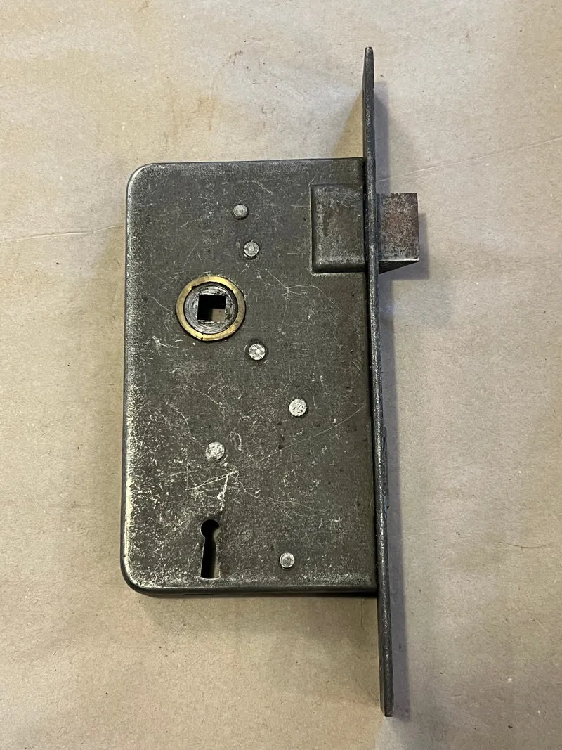 Låskista 55 cm