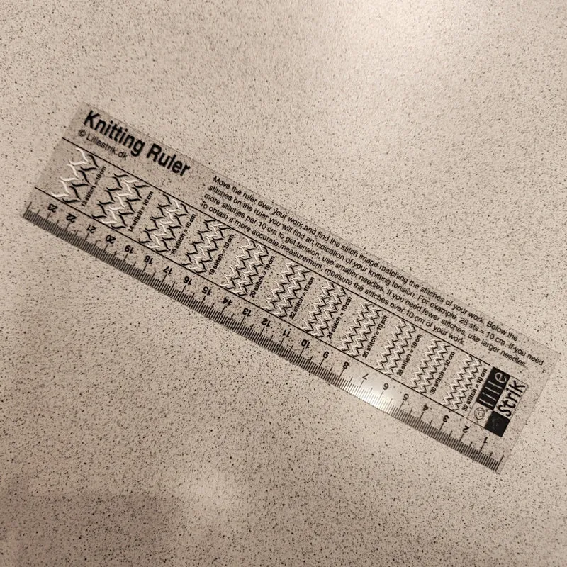 Knitting ruler