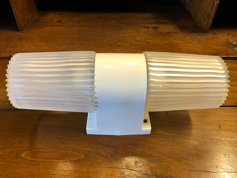 Vägglampa