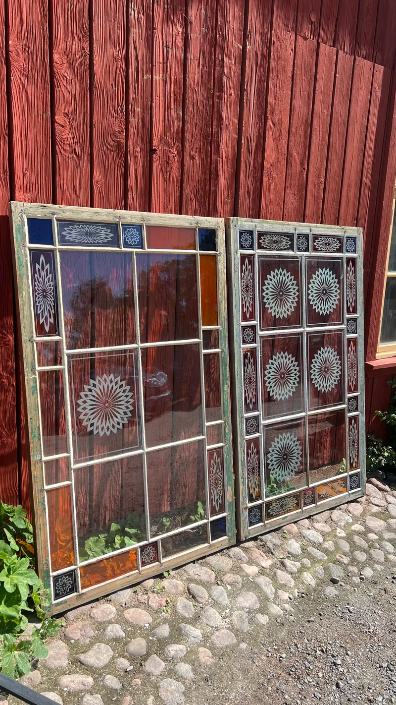 Ett par fönsterbågar 97x155