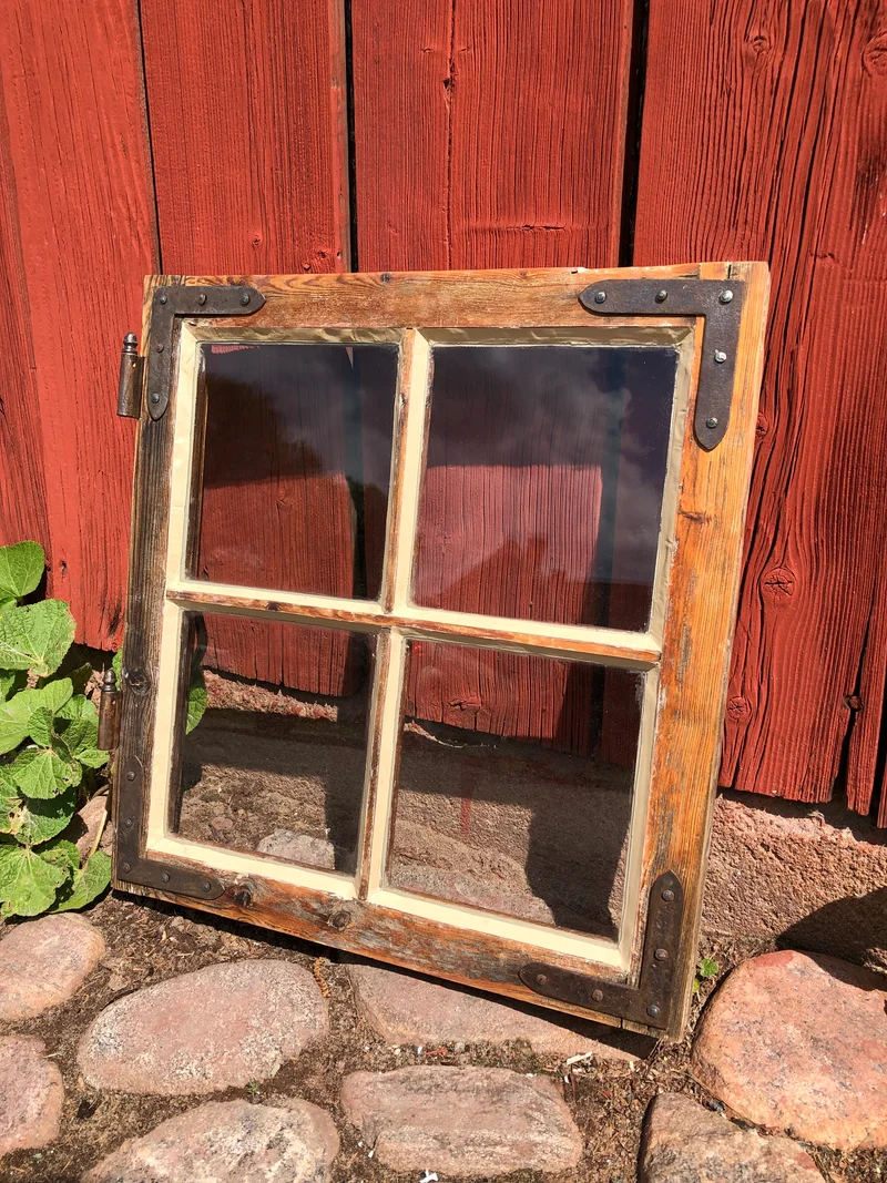 Spröjsad fönsterbåge 44x46