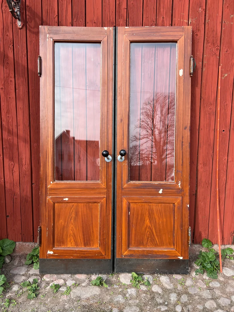 Svängdörr 140x230