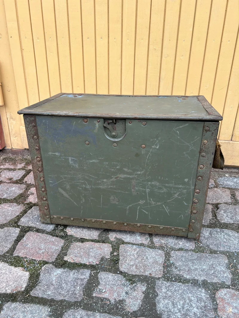 Militärlåda