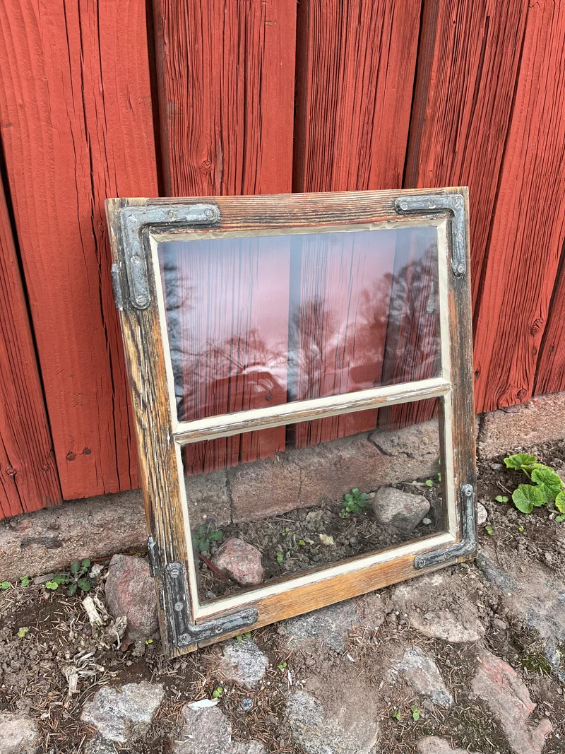 Spröjsad fönsterbåge 44,5x50,5