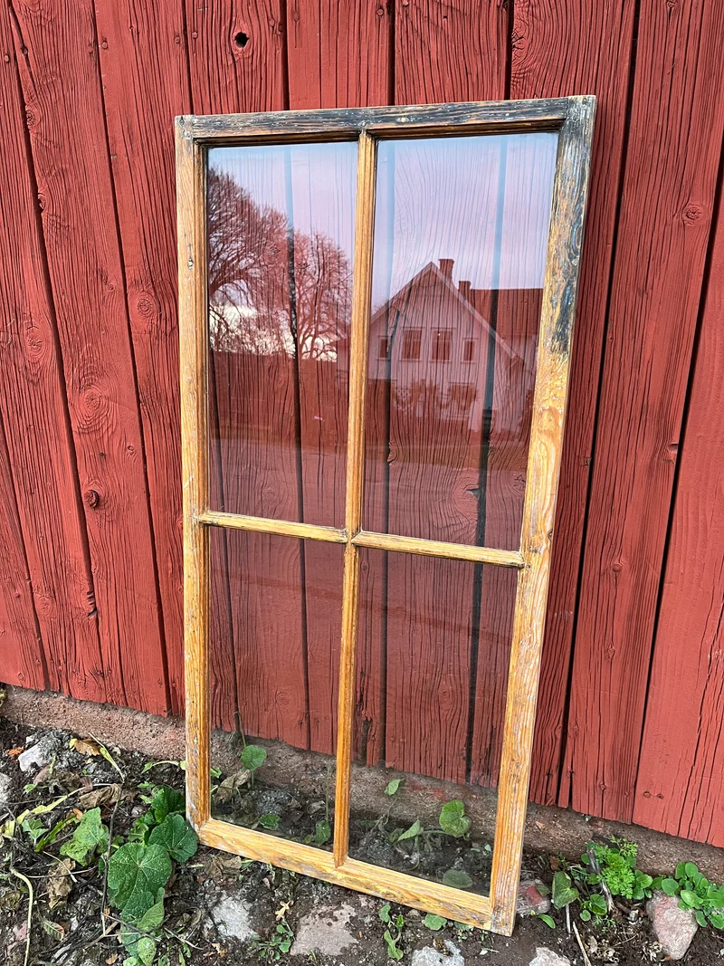Spröjsad fönsterbåge 59x121,5