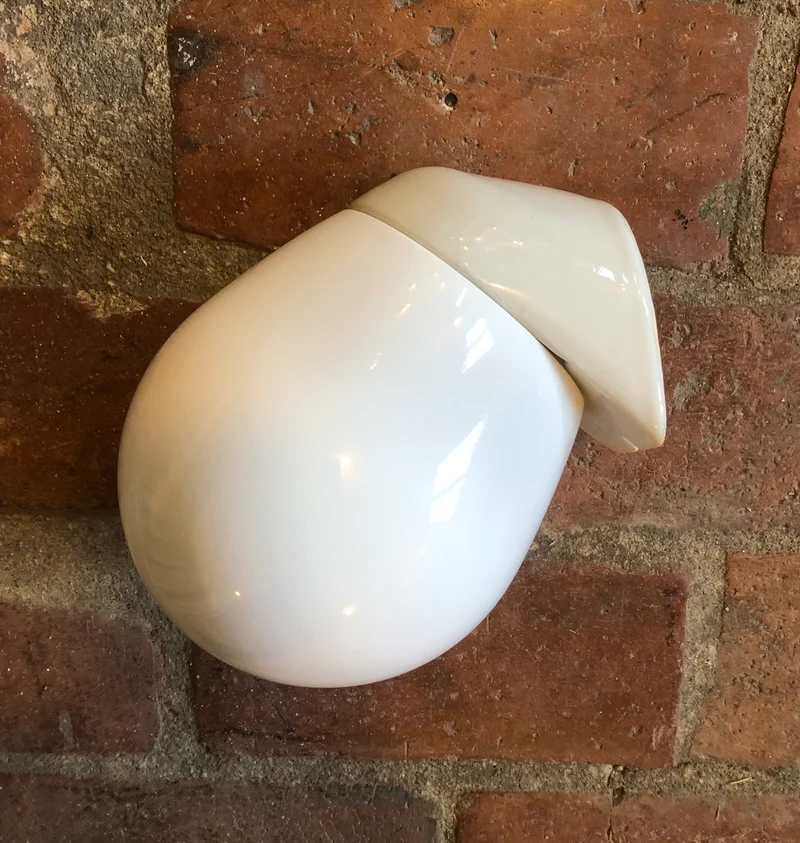 Lampa med päronglob