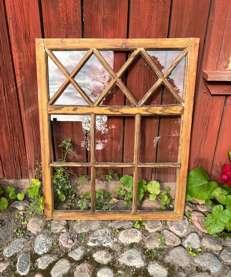 Spröjsade fönsterbågar 74x89 4st