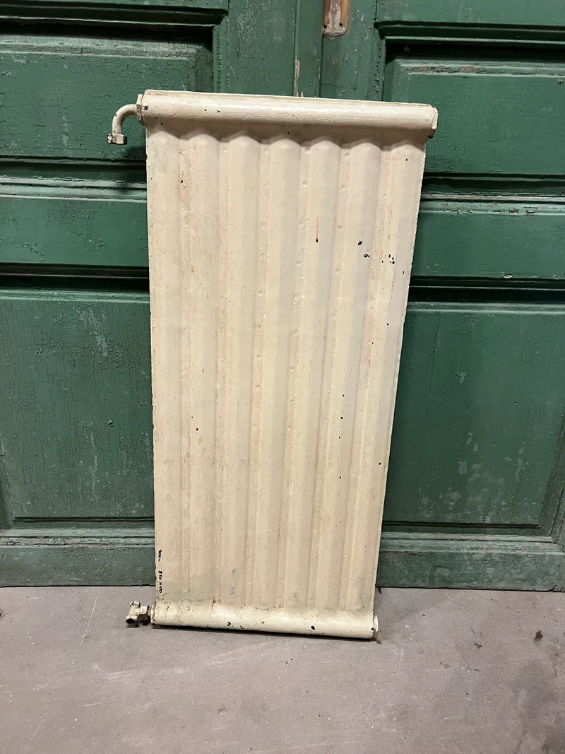 Vägghängt element 50x100