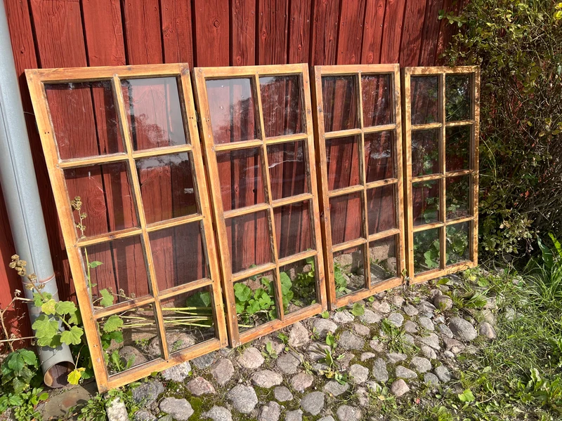 Spröjsade fönsterbågar 53,5x119