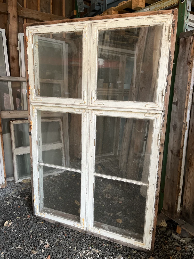 Fönster med karm 117x178