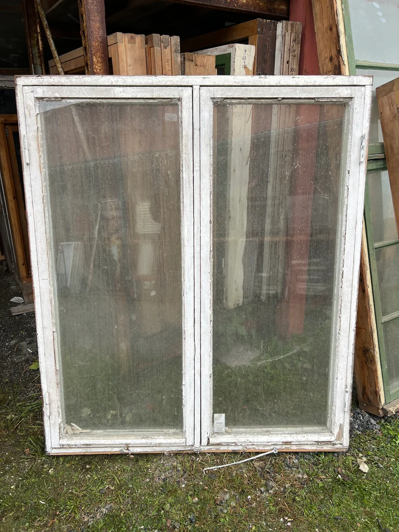 Fönster med karm 119x139
